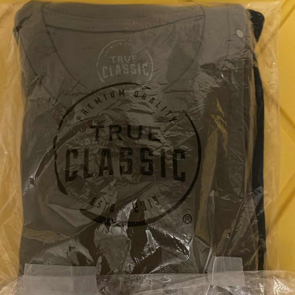 Lot of 2 NWOT true classic tees - Picture 4 of 4